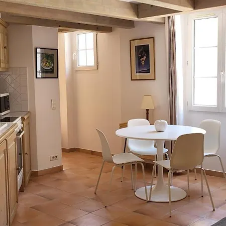 شقة Au Coeur Du Village Duplex De Charme سان تروبيه